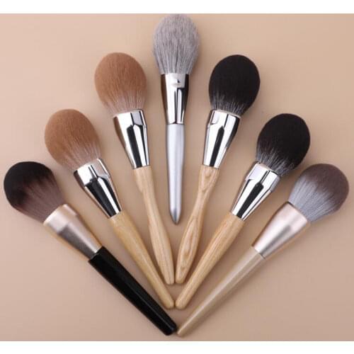 EFERO Powder Brushes