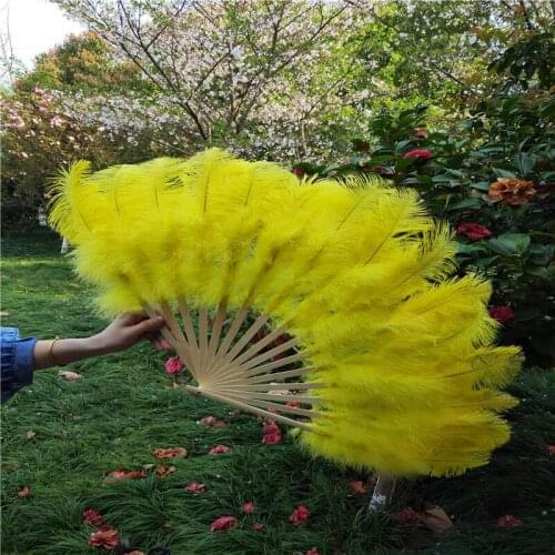 Beautiful 15 bone Yellow High Quality Ostrich Feather Fan Dance Stage Show Props Wedding Fluffy Feather Hand Fan Decoration