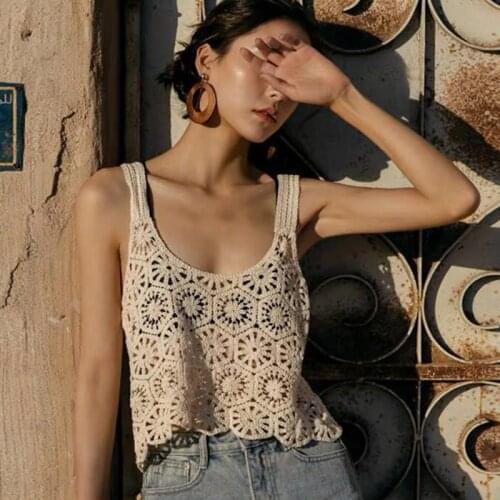 Vintage Hollow Print Tanks Tops Women O-Neck Loose Vest Clothes Femme Summer Backless Ruffle Knit Tank Top Sexy Clothing Summer