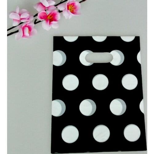 Wholesale 100pcs/lot Dots Design Black Plastic Gift Bag 15x20cm Jewelry Pouch Bag Cute Candy Jewelry Packaging Bags With Handle