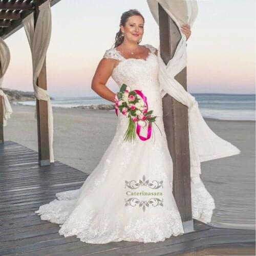 Elegant Plus Size Wedding Dresses Sweetheart Straps Mermaid Bridal Dress Lace Appliques Robe de Mariage Chapel Train Bridal Gown