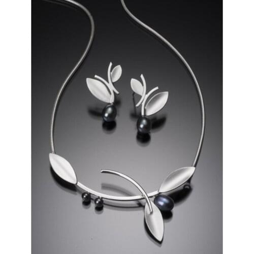 White Gray Pearl Leaves Branch Earrings Necklace Jewelry Set New Trendy Pearl Chain Necklace Small Elegant Silver Color Ear Stud