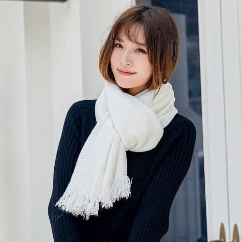 New arrival Fashion comfortable elegant tassel Scarf Autumn winter comfortable elegant vintage thick warm cute solid knit scarf