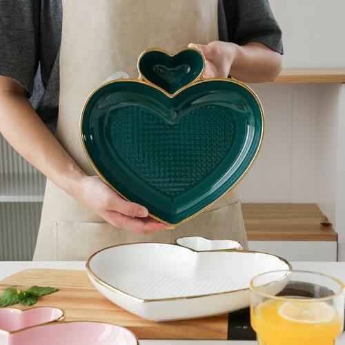 Creative peach-shaped jiaozi plate with vinegar plate family split plate jiaozi special plate Nordic breakfast plate