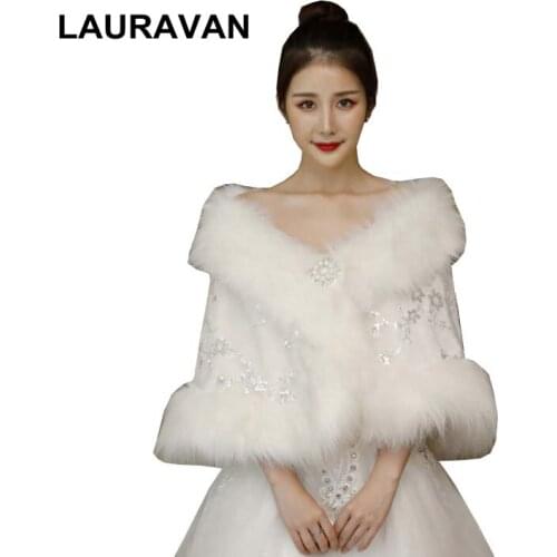 Women wedding bridal wraps 2020 Ivory Faux fur bolero winter bride wedding Evening Party shawls with Lace wedding accessories