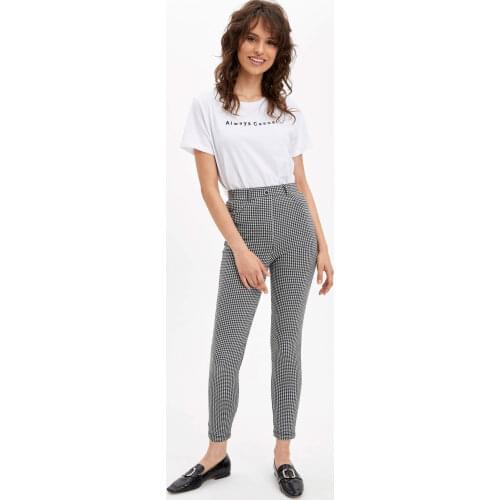 DeFacto Spring Woman Pants & Bottoms Slim Fit Ornamental Pocket Detailed Leggings Woven Bottom New-N1007AZ20SP