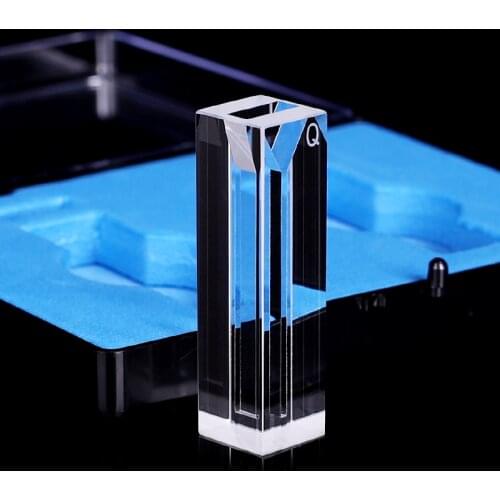 Micro quartz fluorescence cuvette with lid 140ul