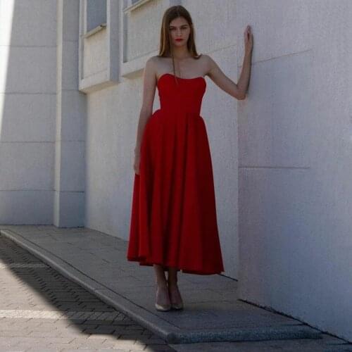 2021 Red Elegant Short Pleated Strapless Satin Evening Dresses with Pockets Tea Length Robes De Mariée Party Gowns For Women