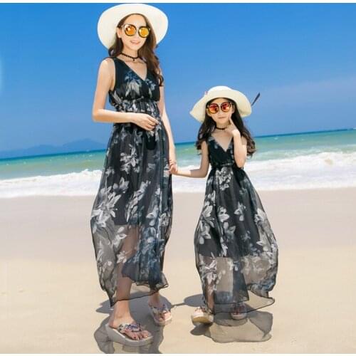 Summer Flowers Print Mom and Daughter Dresses Family Matching Clothes Outfits Mother Daughter Strap Dress Baby Girls Beachwear
