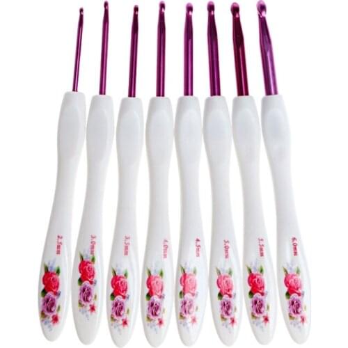 8 Size Crochet Hook Knitting Sewing Needle Set Plastic Grip Handle Loom Tool