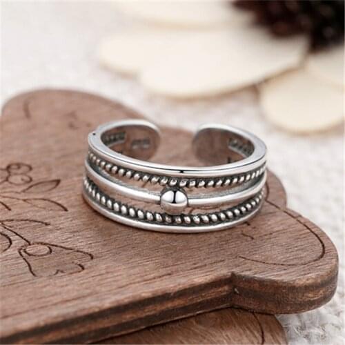 Miuoxion Wholesale Retro Twist Ring Personality Fashion Punk Party Jewelry For Women Feature Namour Charm Gift All Seasons