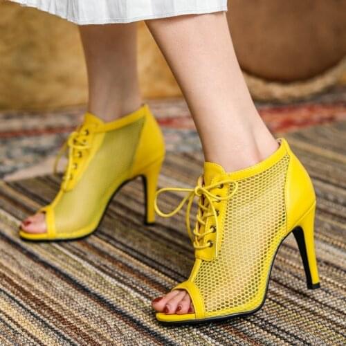 Women Summer Breathable Mesh Boots Fashion Peep Toe Ankle Boots Women High Heels Lace Up Grid Shoes Ladies Black Beige Yellow