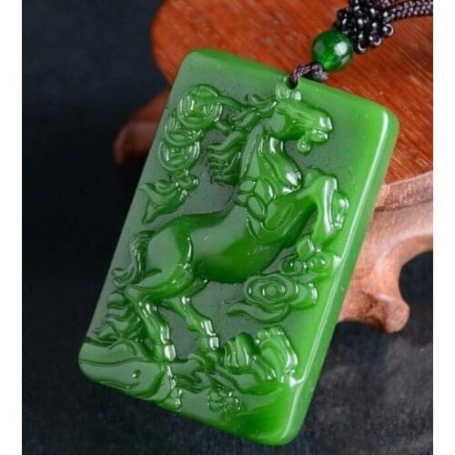 Natural Green Horse Jade Statue Necklace Jadeite Hand-Carved Women Charm Pendants Men Jewelry Fashion Accessories