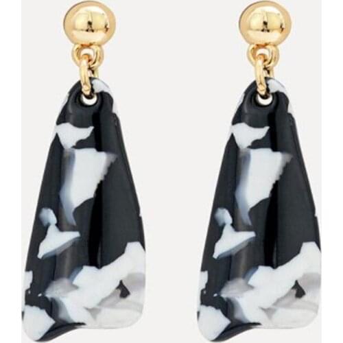 Vintage Creative Geometric Acrylic Earrings Elegant Temperament Womens Party Jewelry Charming Female Earrings Accessories