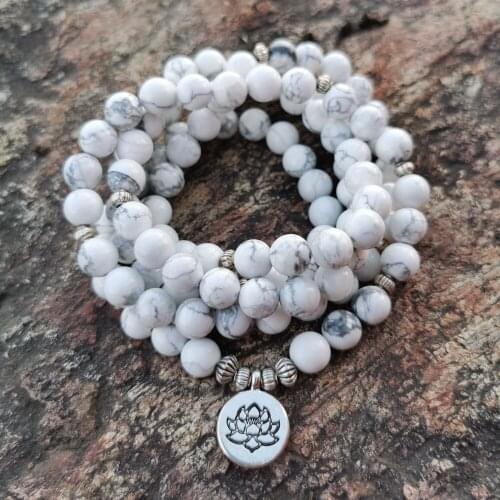 Women`s Bracelet White Howlite Beads With Lotus OM Buddha Charm Yoga Men Bracelet 5 Stratum Wrap Bracelet