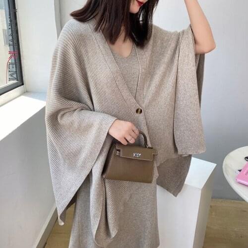 LANMREM Women Knitted Sweater Loose Batwing Sleeves Single Button Outwear Korean Style 2021 Autumn Winter Fashion Tops 2C2165