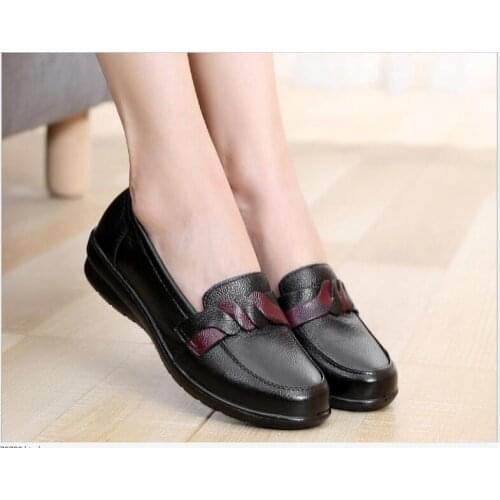 Autumn Spring Women Flats Oxford Shoes For Women Shoes Slip-on Women Loafers black Mother Shoes Women Casual Comfortable Shoes