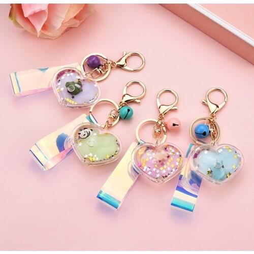 Acrylic Geometric Face Doll Keychain Creative oil Quicksand Heart keyring for Women Girl Bag Car pendant Key Ring Gift