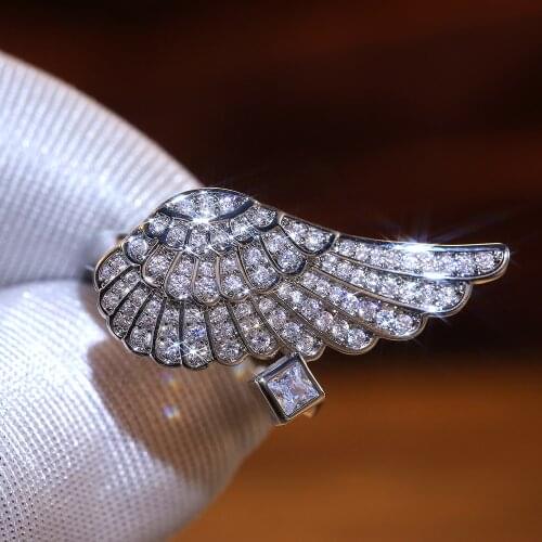 Huitan Gorgeous Big Wing Shape Rings for Women Brilliant CZ Luxury Cocktail Party Ring Fine Birthday Gift Female Fashion Jewelry