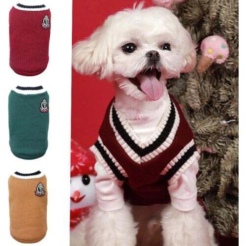 Pet Clothes Autumn and Winter New Knitted Vest V-neck College Wind Vest Teddy Pomeranian Fashion Dog Clothes