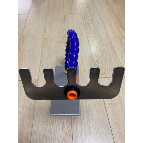 Stainless steel breathing circuit support for pet anesthesia machine