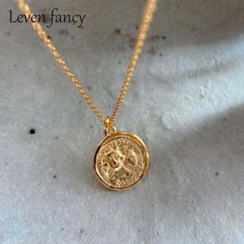 925 Sterling Silver Necklace Round Golden Medal Portrait Relief Prince & King Pendant Coin Necklace for Women Jewelry