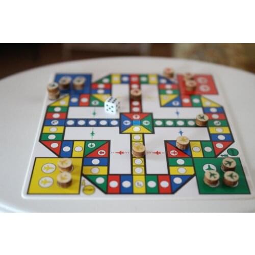 G10-X012 children baby gift Toy 1:12 Dollhouse mini Furniture Miniature rement accessories Ludo 1 set