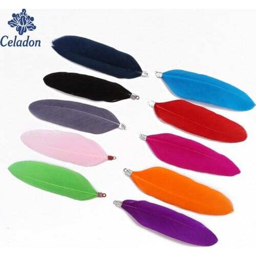 Feather Colorful Decorative Crafts Chicken Feathers Floating 8cm 20pcs/bag Christmas Family New Year Wedding Decoration Plume
