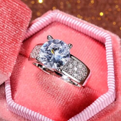 Huitan Timeless Style Proposal Engagement Rings Women Dazzling Cubic Zirconia Gorgeous Party Accessories Classic Wedding Jewelry