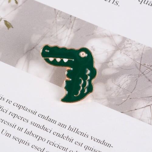 Cartoon naughty crocodile pin Lovely Green animal enamel pins brooches Lapel pin badge Clothes backpack jewelry Kids gift custom