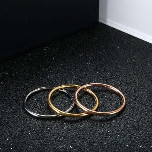 Simple Stainless Steel Circle Rings 1.5mm Thin Rose Gold Anti-Allergy Ring for Women Female Girls gift Engagement Rings Jewelry