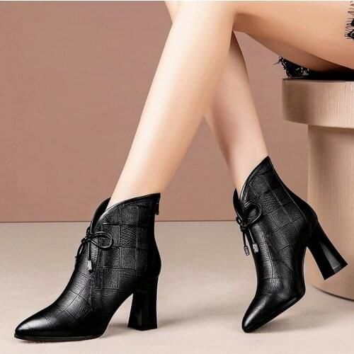 European and American Fashion Ankle Boots 2020 Winter New Fashion Bow Pointed High Heels Factory Direct Sales Womens Shoes