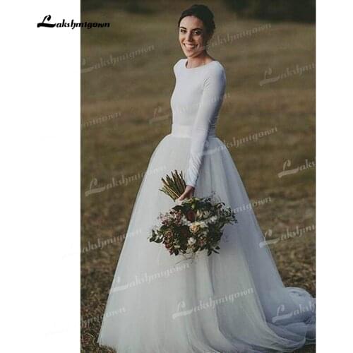 Charming Tulle A-Line Wedding Dresses O-Neck Long Sleeve Soft Satin Top Corset Sweep/Brush Train Bride Gowns Simple Pleat Sashes