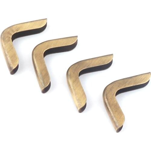 Corner Protectors Antique Bronze Metal Corners with Retro Pattern Corner Protector for Boxes, Tables and Books Corner Bracket