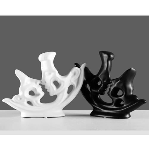 Abstract Love Couple Statue Ceramic Sculpture Art Figurines European Style Office Desktop Home Decoration Accessories