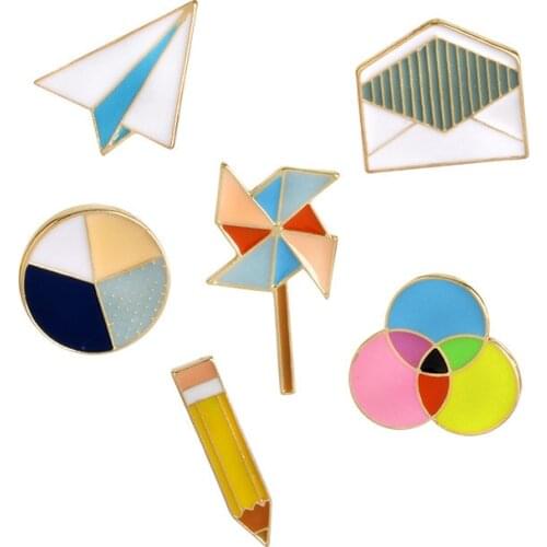 1pcs/6pc Cartoon Icons on The Pin Kawaii Icon Badge Free Shipping Badges on Backpack Badges for Clothing pen metal Badges