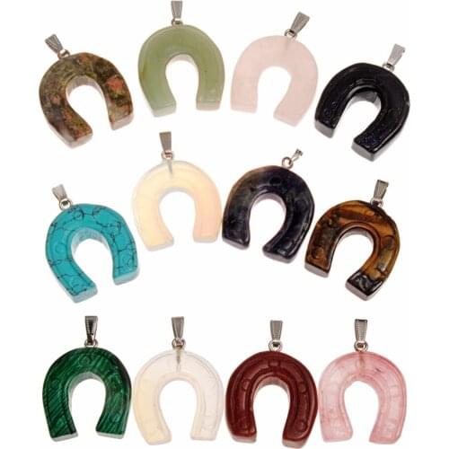 Lovely Ornate Natural Stone Horses Hoof Pendants Vintage Good Luck Horseshoe Assorted Unakite Malachite Green Beads