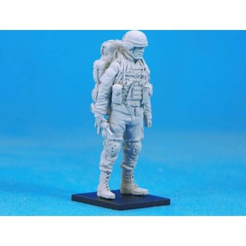 1/35 Resin Figure Model Kits US Dismounted Ratrol Leader Unassembled unpainted