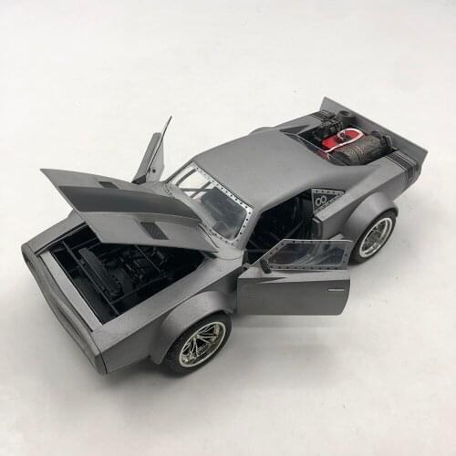 1:24 Scale F8 Muscle Chariot War Horse Supercar Model Metal Alloy Diecast Vehicle for Collectible Gift Souvenir Display Show