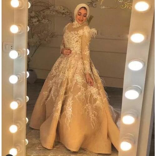 Champagne Feather Muslim Wedding Gown Beading Arabic Dubai Bridal Gown 2022 Lace Appliques Organza Vestido De Novia