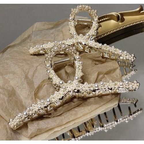 Fashion Alloy Hair Claws Metal Imitation Pearl Hair Accessories Hair Clips Simple Temperament Barrettes Styling Tools