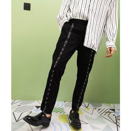 Homens streetwear hip hop punk gótico casual terno calças masculino moda rebite harem calças clube noturno cantor roupas de palc