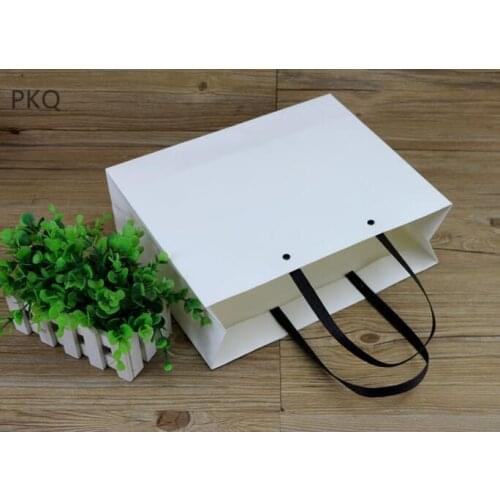 30pcs High Quality Portable Paper Bag Blank Black White Paper Gift Bag For Jewelry Party Favor Candy Bag Clothing Shopping Bags