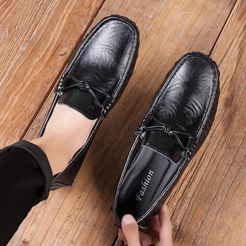 Mens Loafers Business Genuine Leather Black Mens Shoes Italian Designer Casual Flats Male Summer Driving Shoes Slip On Footwear