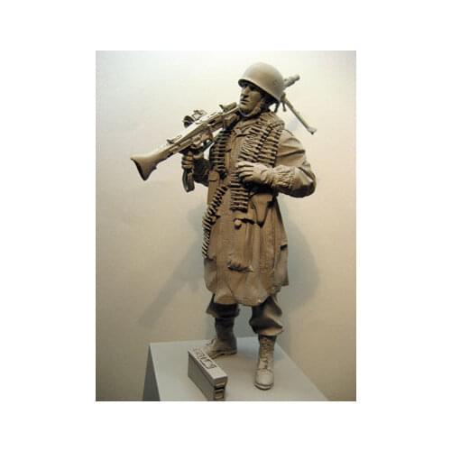 1/16 Scale Resin Figure paratrooper with MG 120mm
