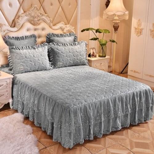 Thicker Warm Crystal velvet luxury Bedspread Fitted Sheet Pillowcases Cotton 2/3pcs Solid Princess Lace Bedding