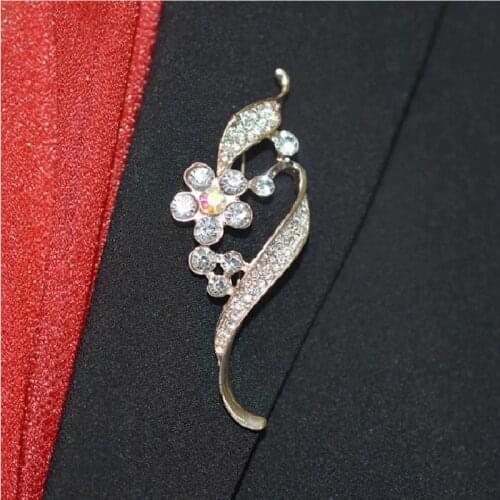 Chic Leaf brooch corsage Super retention brooch Hot sales jewelry Lady flower shawl deduction Wedding party accessories