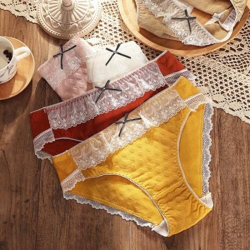 2021 New Japanese Cotton Underwear Womens Sexy Lace Panties Mid Waist Bow Briefs Fashion Solid Color Underpants Female Lingerie