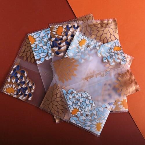 100 Pcs Frosted Chrysanthemum Pattern Moon Cake Bags Plastic Cookie Candy Bag