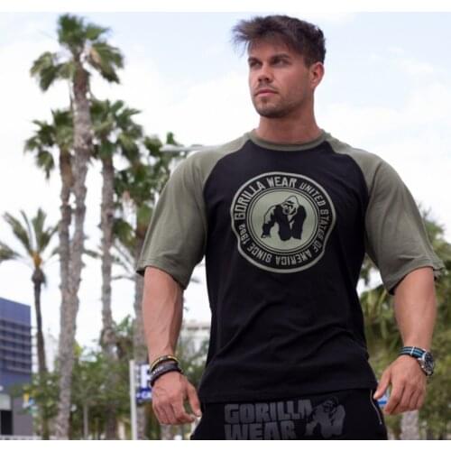 Men New Tshirt Gyms Fitness Splicing Fashion Leisure T-shirt Male Fitness Tees Tight-Fitting Quick Drying Short Sleeved T-shirt